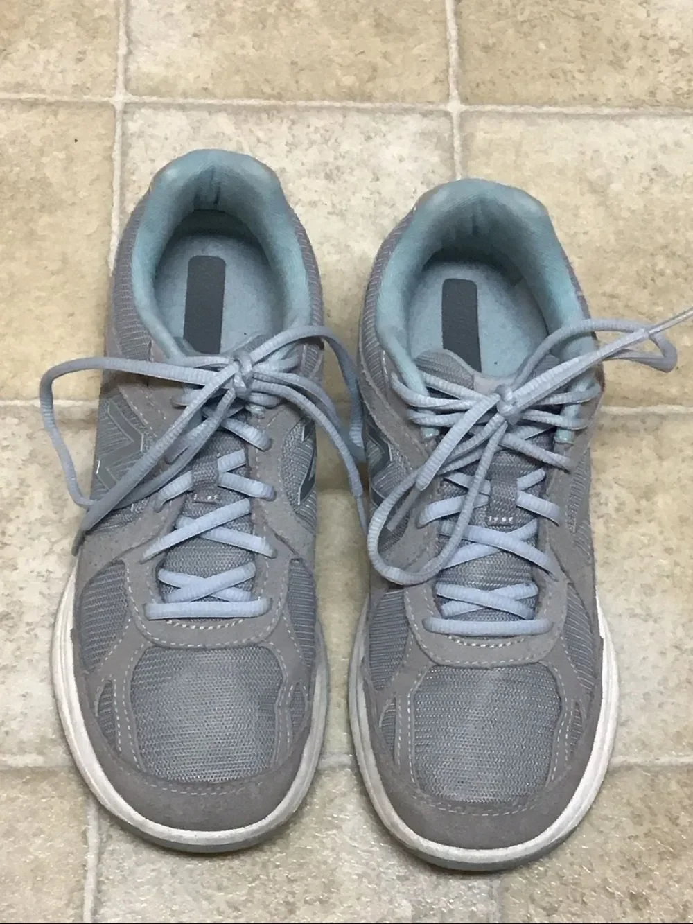 New Balance 877 v1 Light Gray and Blue Walking Shoes Size M6-7 W7.5-8.5